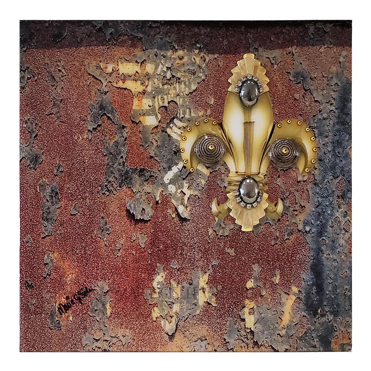 Fleur-de-Lis Rust Peeled Wall